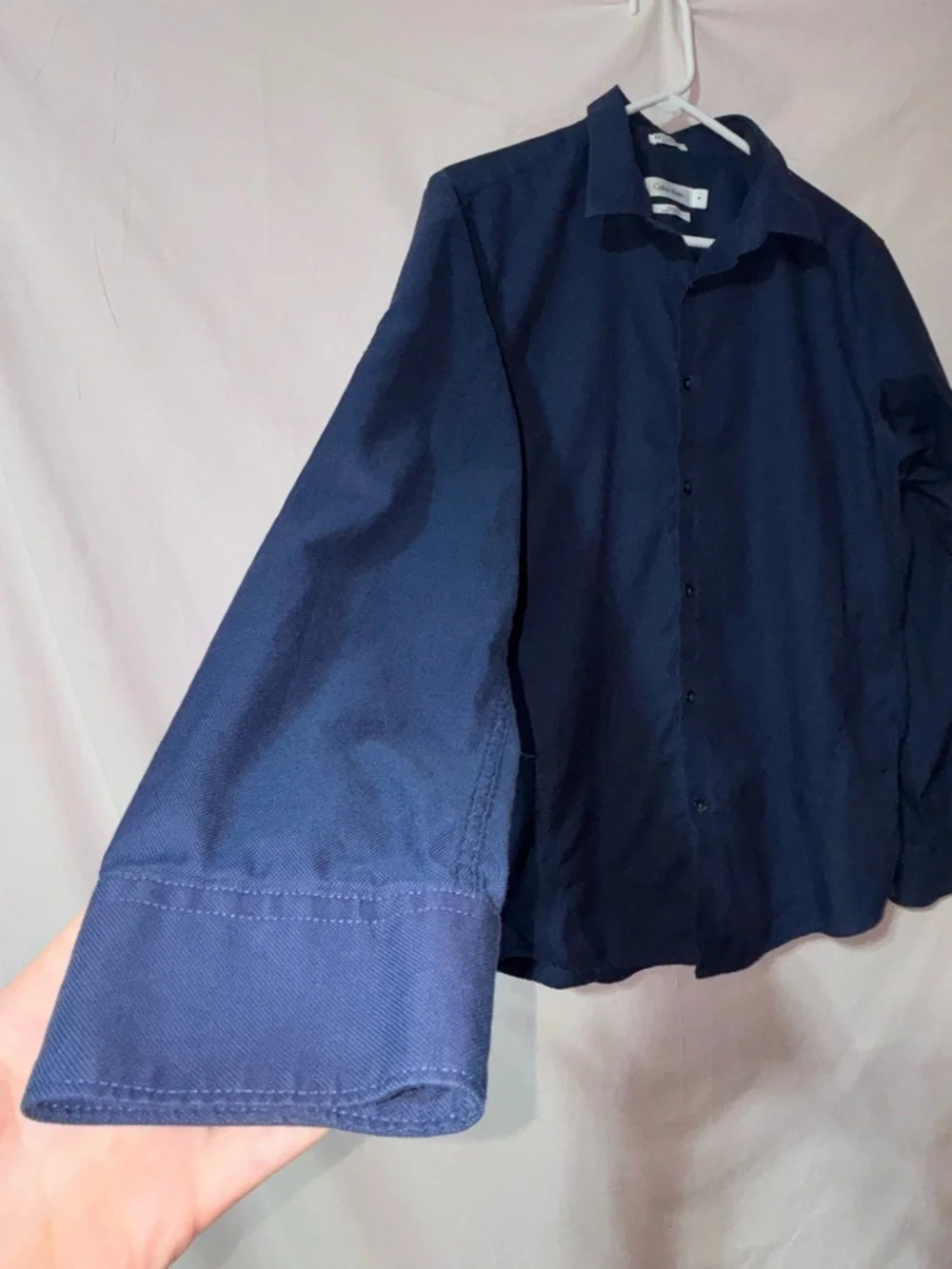 Calvin Klein Men's Slim Fit Shirt in Navy Blue